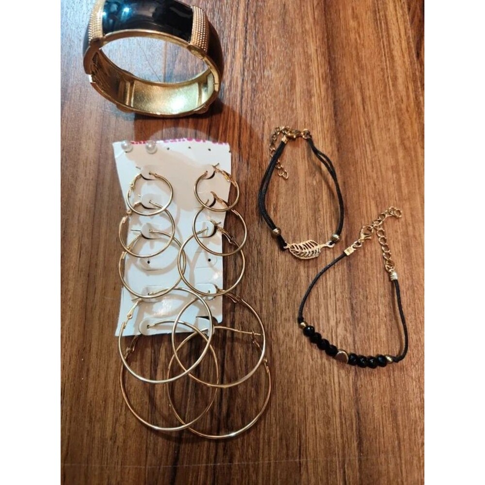 Goldtone Fashion Jewelry Bundle